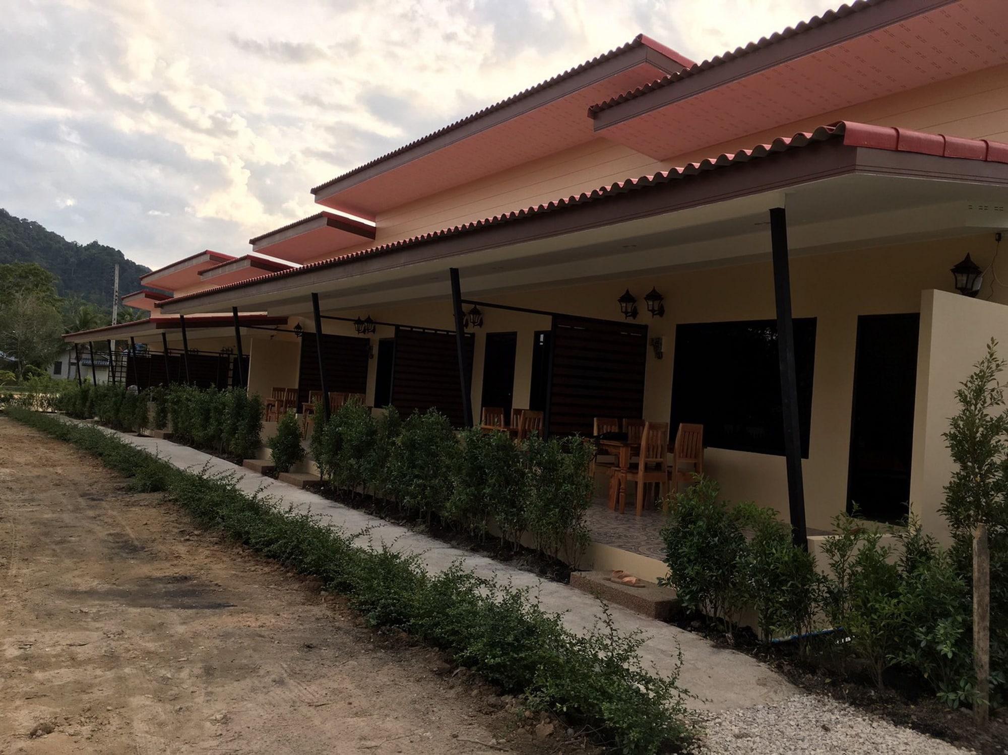 Oscar Aonang Krabi Vila